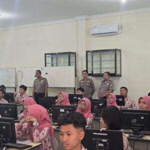 Cegah Penyalahgunaan AI, Polres Jombang Berikan Edukasi kepada Siswa SMAN 2 Jombang*