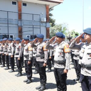 *Polri Kerahkan 300 Personel Brimob dari Kaltim dan Bali untuk Tangani Karhutla di Kalbar*