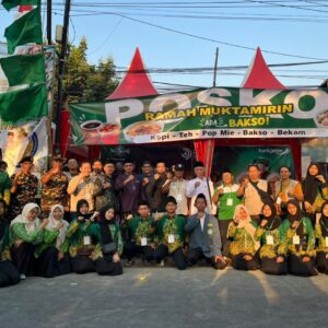 Ulama dari Kalimantan Mampir ke Posko Ramah Muktamirin.