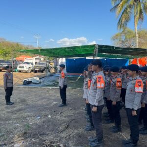 *Bantu Warga Tetap Terhubung, Brimob Hadirkan Wi-Fi Gratis di Posko Pengungsian Barangkolong