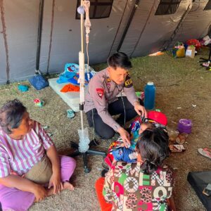 *Follow Up Pasien, Tim Kesehatan Korbrimob Pastikan Kondisi Warga Terdampak Gempa Terpantau*