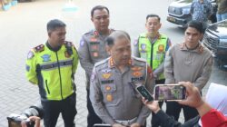 *Polda Jatim Terjunkan 60 Personel Siaga 24 Jam Urai Kepadatan di Ketapang Banyuwangi*