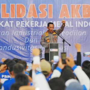 *Kapolri: Berantas Pungli dan Premanisme demi Jaga Iklim Investasi*