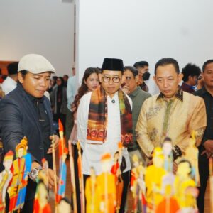 *Kapolri Hadiri Pembukaan Pameran Nasirun “Bersimpuh di Kaki Para Guru” di Galeri Nasional Indonesia*