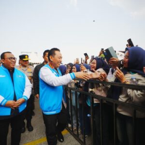 *Kapolri Dorong Pekerja Tingkatkan Kompetensi dan Penguasaan Teknologi*