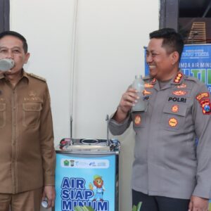 *Polresta Malang Kota Sediakan Anjungan Air Minum Gratis, Naikkan Standar Pelayanan Publik*