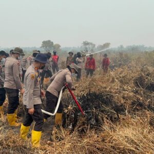 *Polda Jambi Gunakan 1.400 Liter Cairan X-Fire untuk Percepat Penanganan Karhutla di Taman Nasional Berbak*