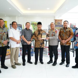 Polri Perkuat Tata Kelola Melalui Rekomendasi Kprp Dalam Buku Police Governance