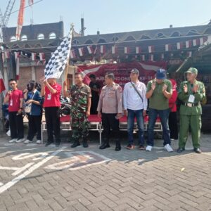 Warga Dusun Kalangan, Desa Keplaksari Menggelar Acara Carnival Dalam Rangka Memperingati HUT Kemerdekaan RI Ke-81 Dengan Iringan Sound Horeg.