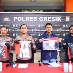 *Kapolres Gresik Kembalikan Motor Korban Curanmor, Dua Residivis Diberi Tindakan Tegas Terukur*