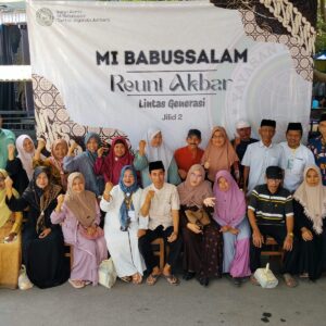 Merajut Rindu di Tanah Tambar Catatan Hangat Reuni Akbar Lintas Generasi Jilid 2 MI Babussalam
