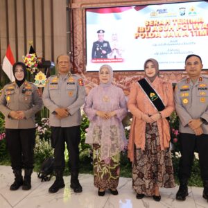 *Jadi Ibu Asuh Polwan Polda Jatim, Ny. Lenia Dekananto Dorong Kesejahteraan dan Keharmonisan Keluarga Polri*