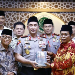 *Kapolri Silaturahmi dengan Pimpinan MUI, Perkuat Sinergi Jaga Keamanan dan Kerukunan*