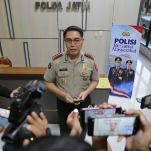 *Polda Jatim Sampaikan Belasungkawa atas Tiga Korban Jiwa Karhutla di Probolinggo*