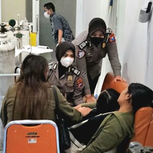 *Polisi Bersama Masyarakat: Polres Probolinggo Hadirkan Empati untuk Korban Karhutla Bromo*