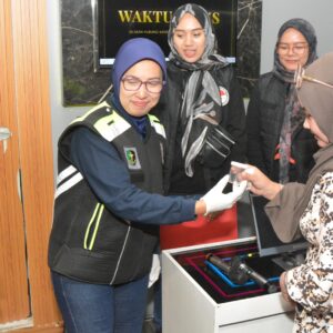 *Cegah Peredaran Narkoba,Tim Gabungan Polres Bondowoso Razia THM dan Tes Urine Pengunjung*