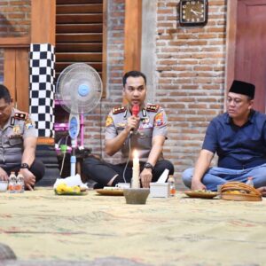 *Polisi Bersama Masyarakat: Kapolres Madiun Kota Ngopi Bareng Warga,Serap Aspirasi Perkuat Kamtibmas*