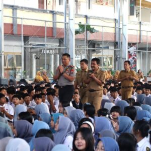 *Bentuk Karakter Taat Hukum, Polresta Malang Kota Ajak Pelajar Jadi Generasi Emas Tanpa Kekerasan*