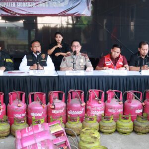 *Bareskrim Ungkap Penyalahgunaan LPG Bersubsidi di Sidoarjo, Sita 1.820 Tabung dan Tetapkan Dua Tersangka*